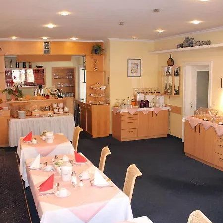 Adlerhof 3*