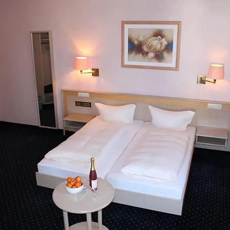 מלון Adlerhof 3*